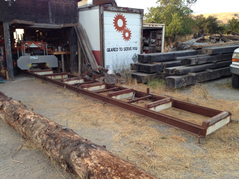 [Image: lumbermate-sawmill-with-30-foot-bed-small.jpg]